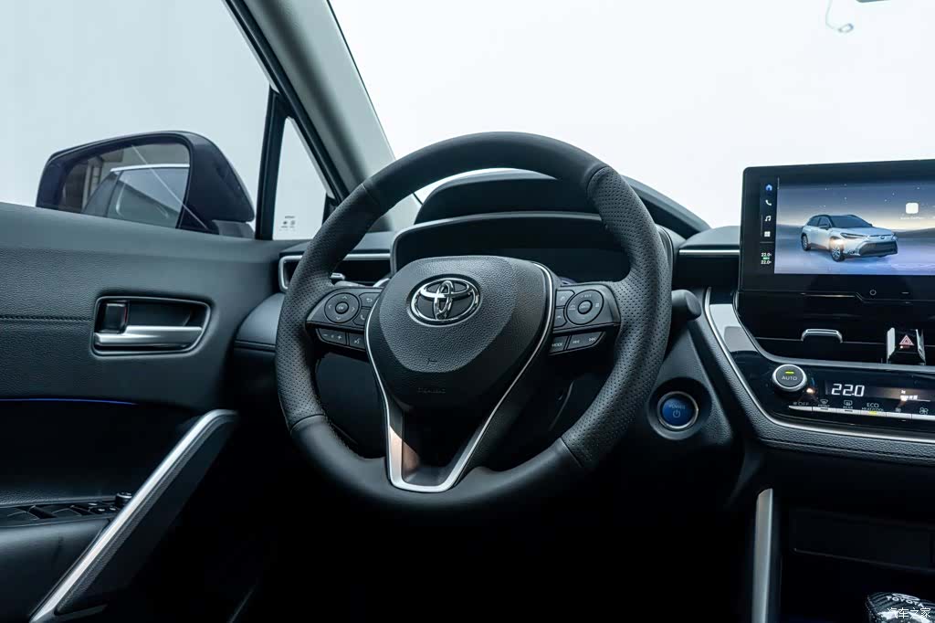 Toyota Frontlander, 2023 21