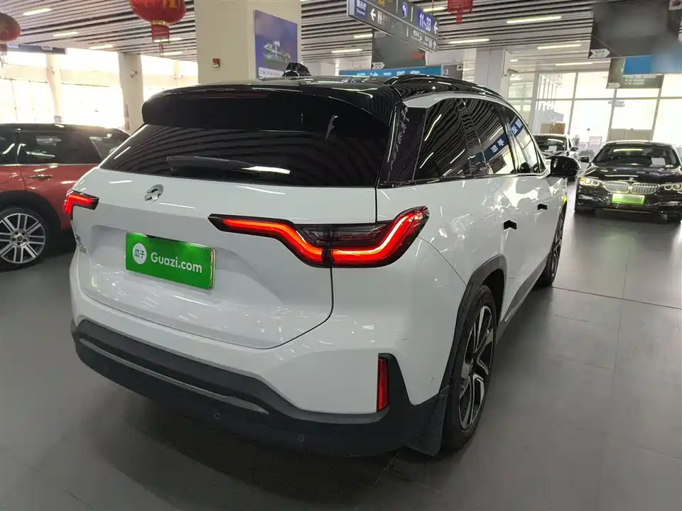 NIO ES6