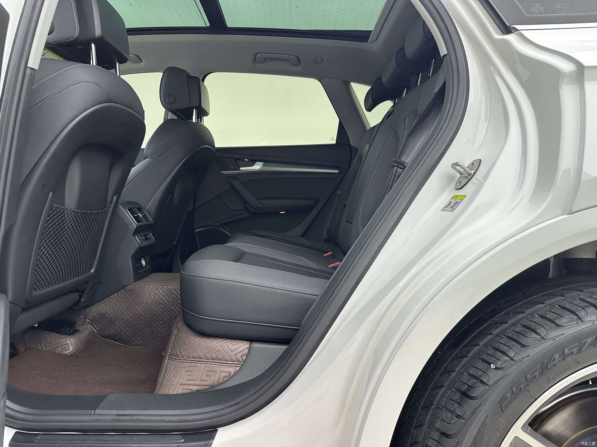 Audi Q5L, 2022 6
