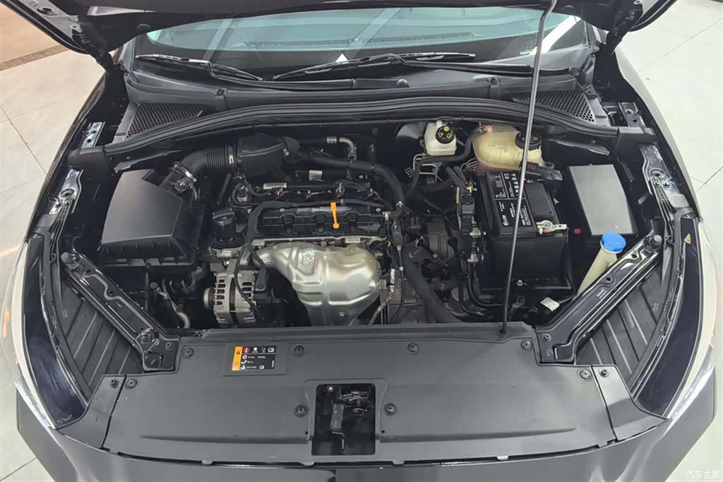 MG MG5, 2023 10