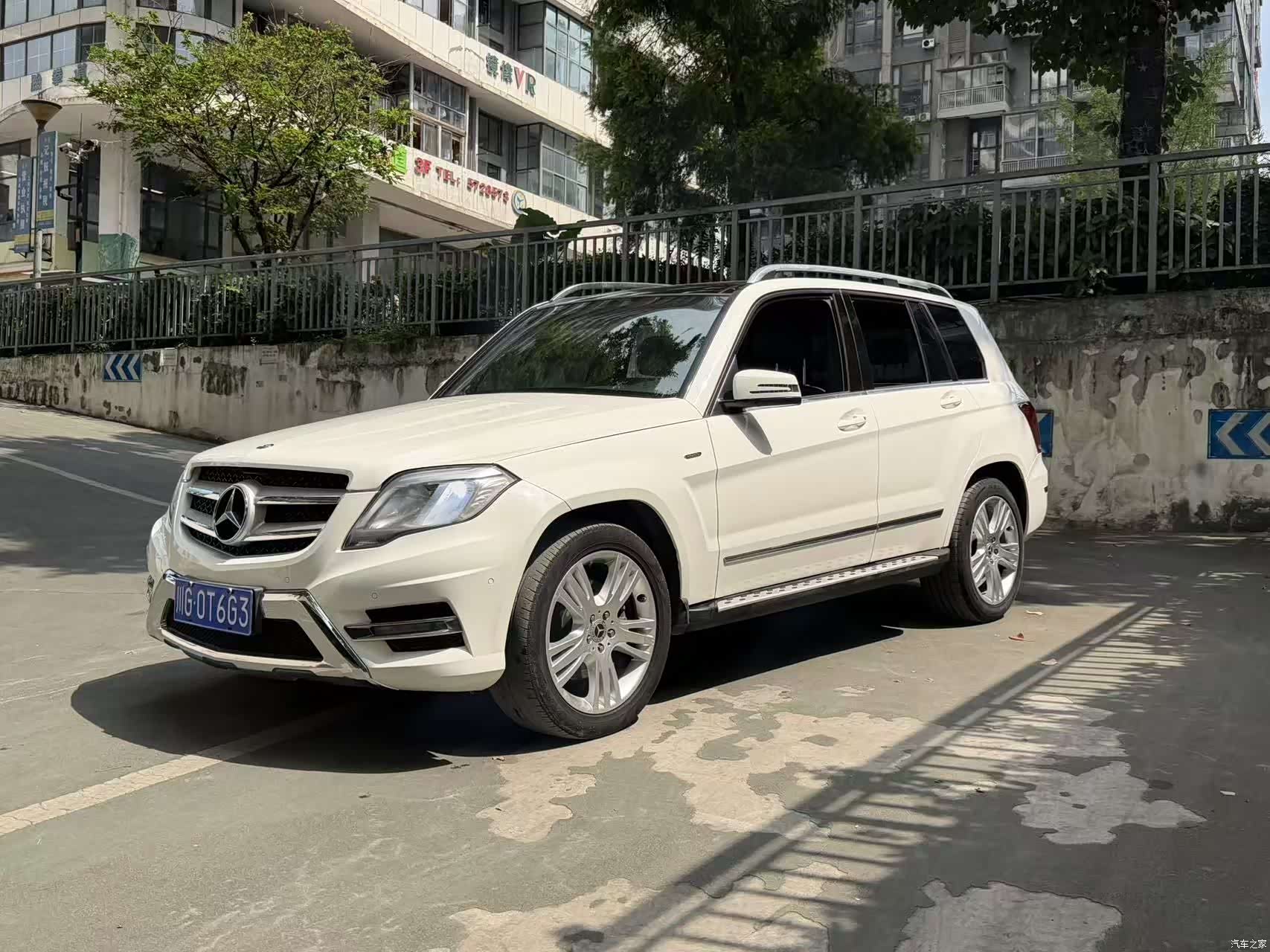 Mercedes-Benz GLK-Class, 2015 1