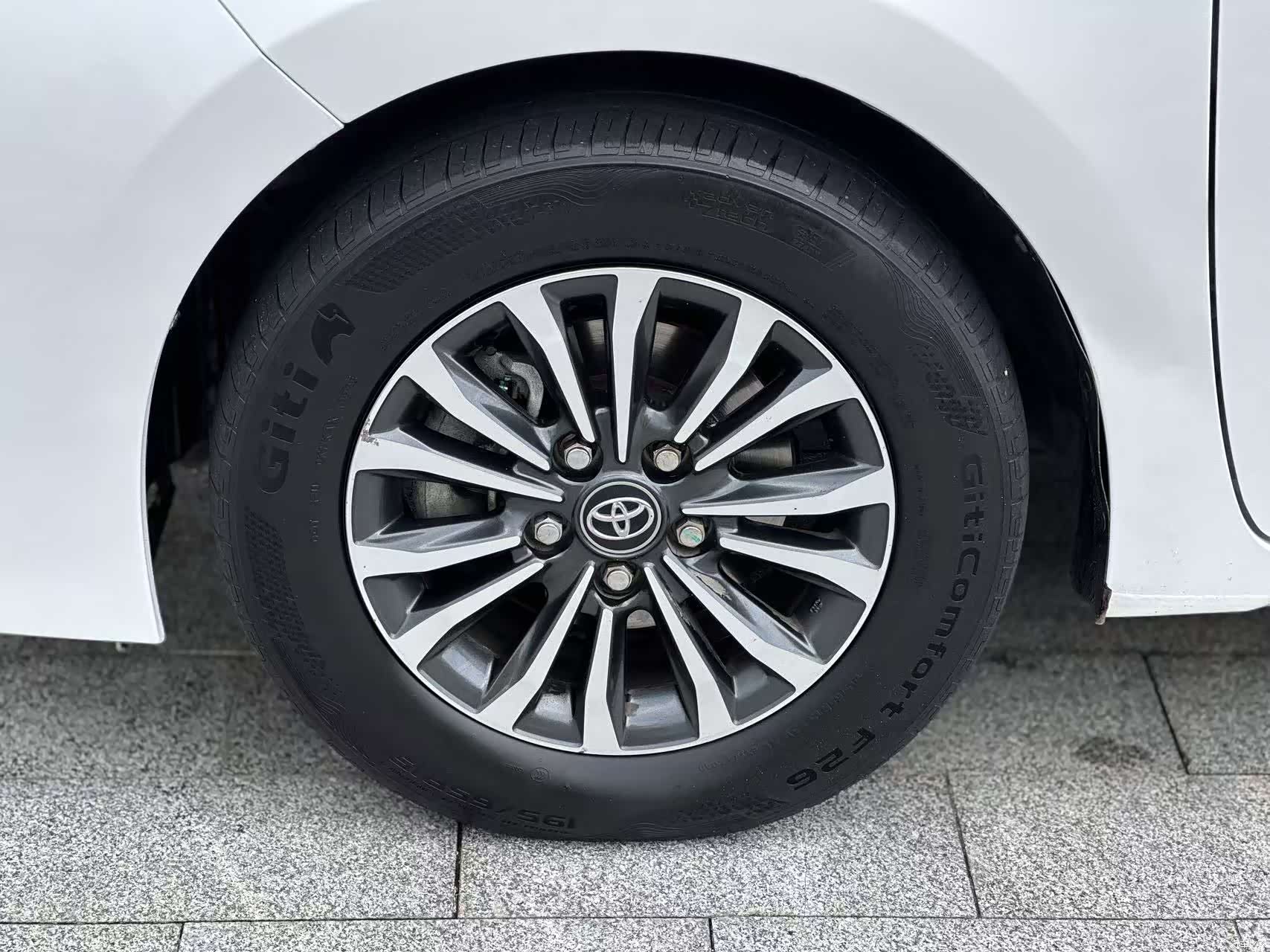 Toyota Corolla, 2019 16