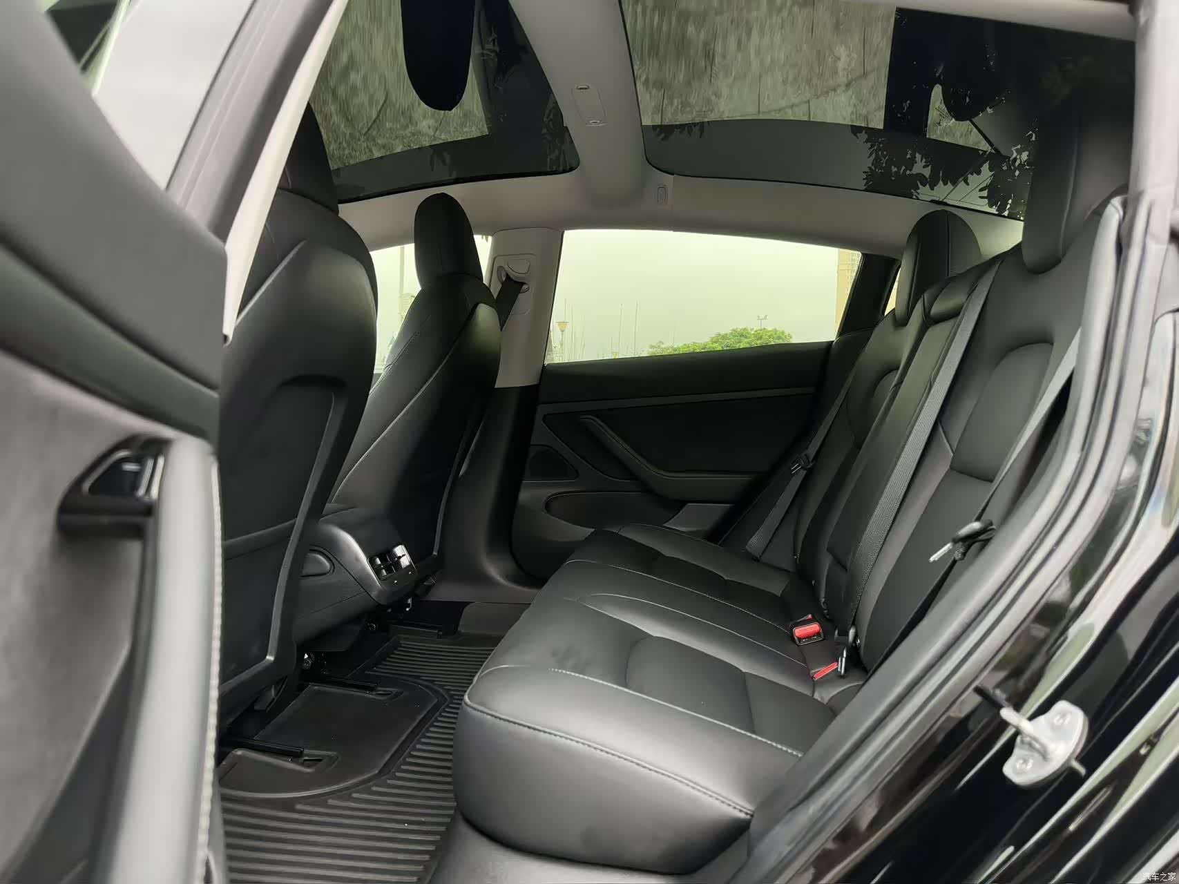 Tesla Model 3, 2021 6