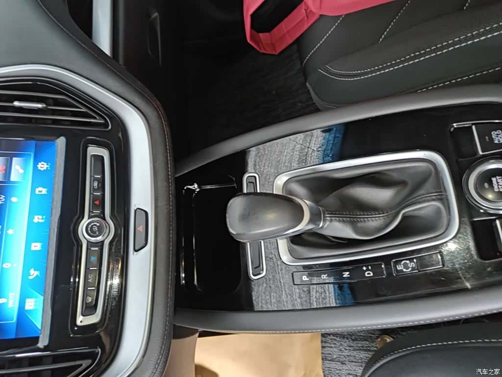 Jetour X70, 2019 14
