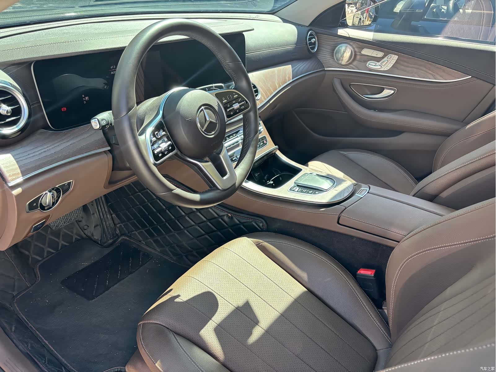 Mercedes-Benz E-Class, 2020 3