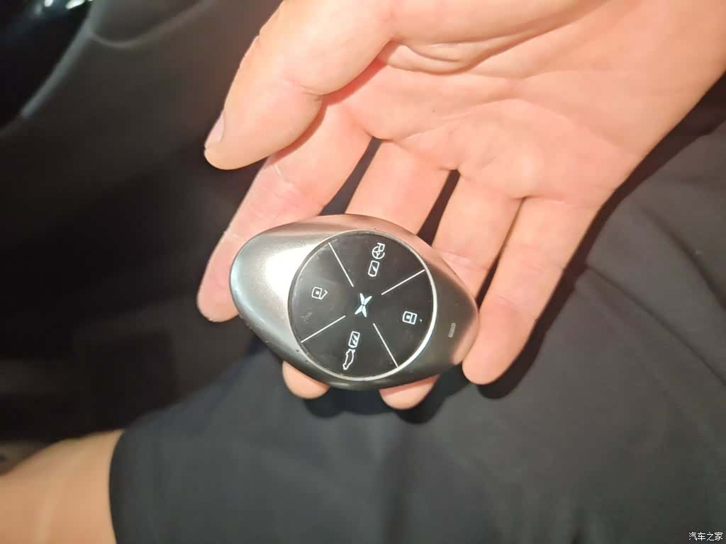 Xpeng P7, 2021 9