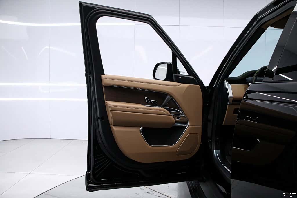 Land Rover Range Rover, 2026 11