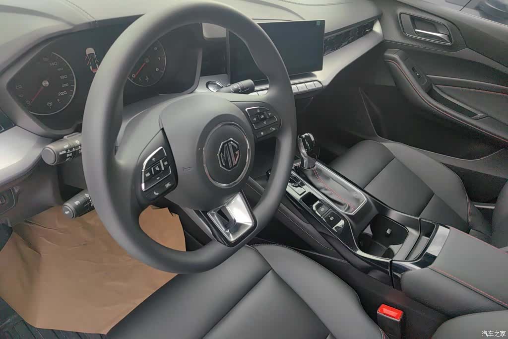 MG MG5, 2024 12