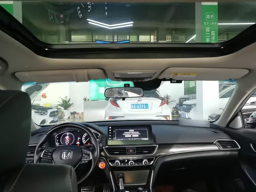 Honda Accord 2023, фото 17