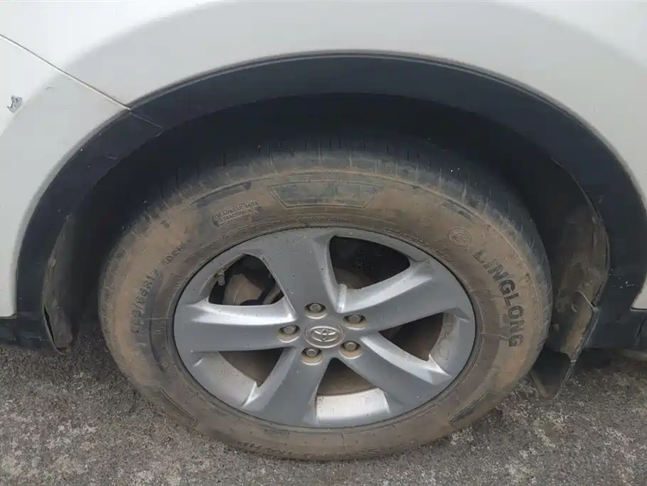 Toyota RAV4 Rongfang