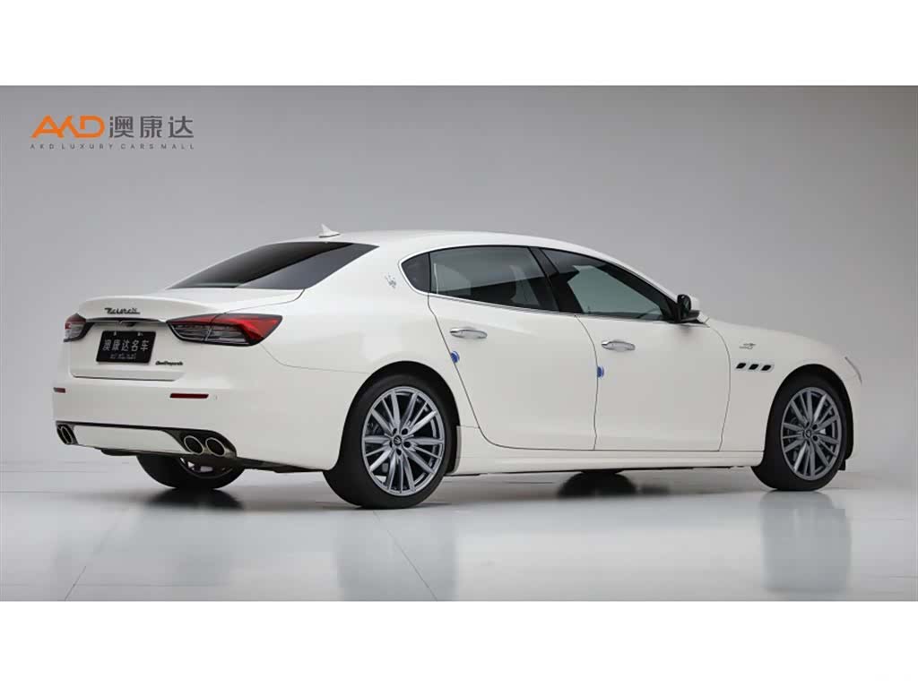 Maserati Quattroporte, 2023 3