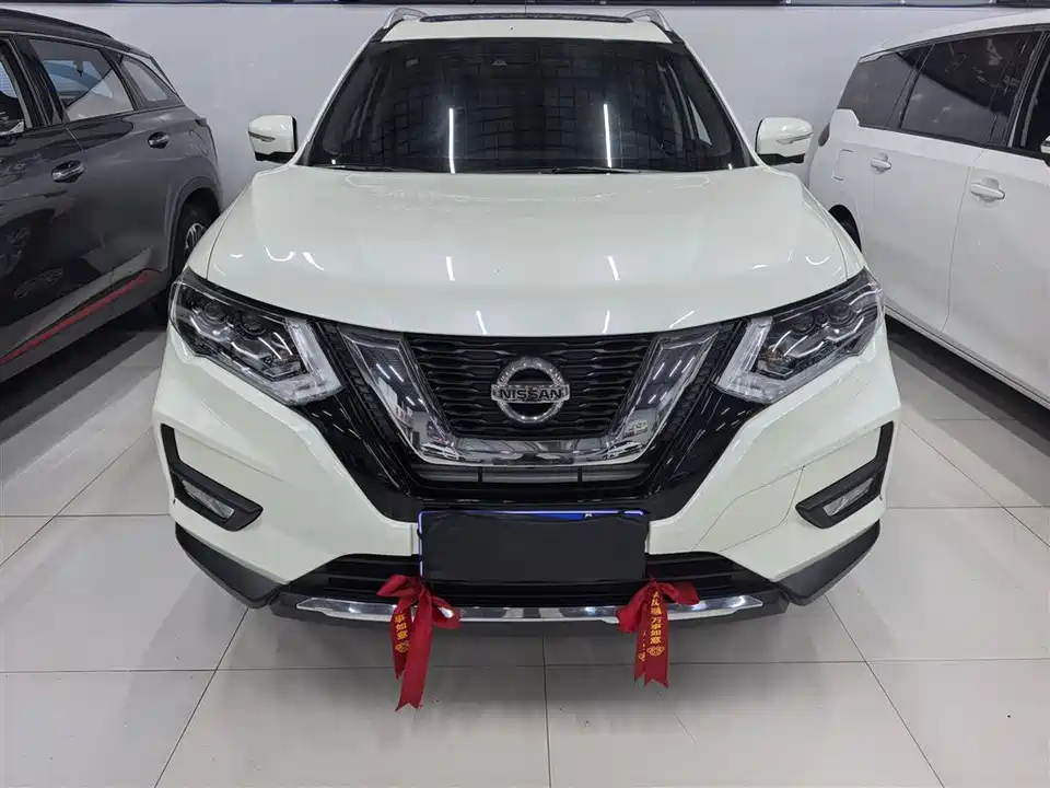 Nissan Qijun