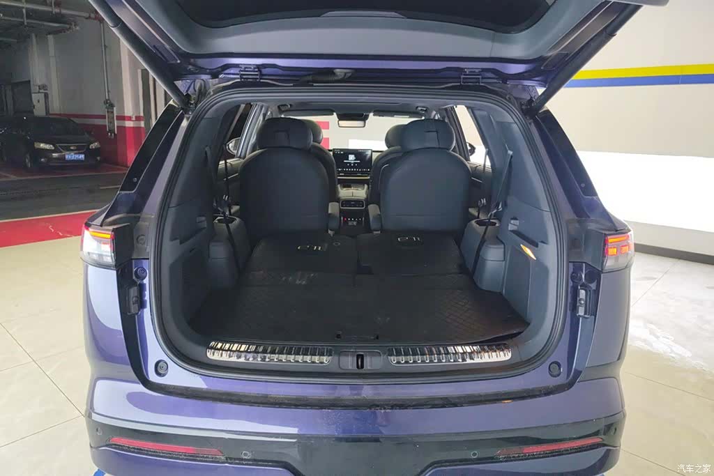DongFeng eπ008, 2024 4