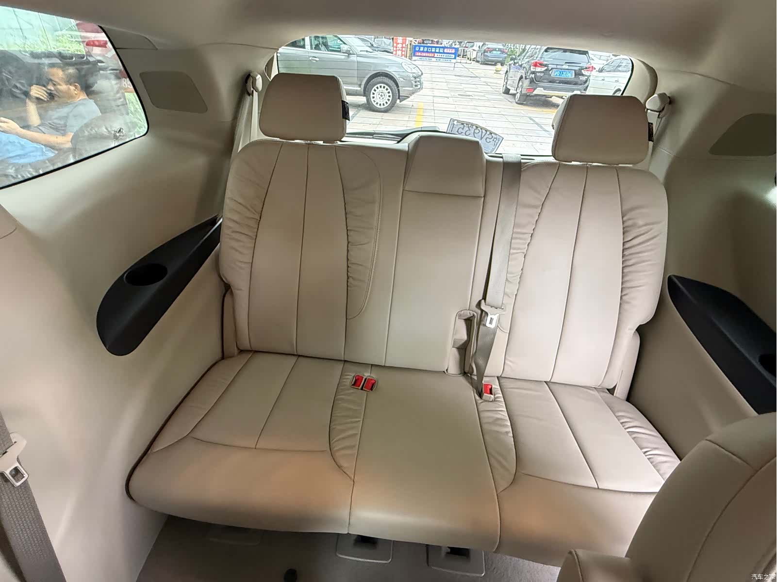 Buick GL8, 2017 12