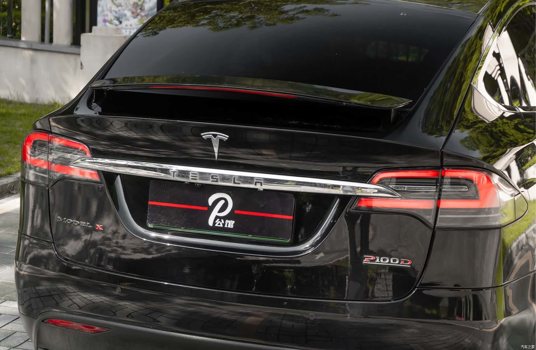 Tesla Model X, 2017 8