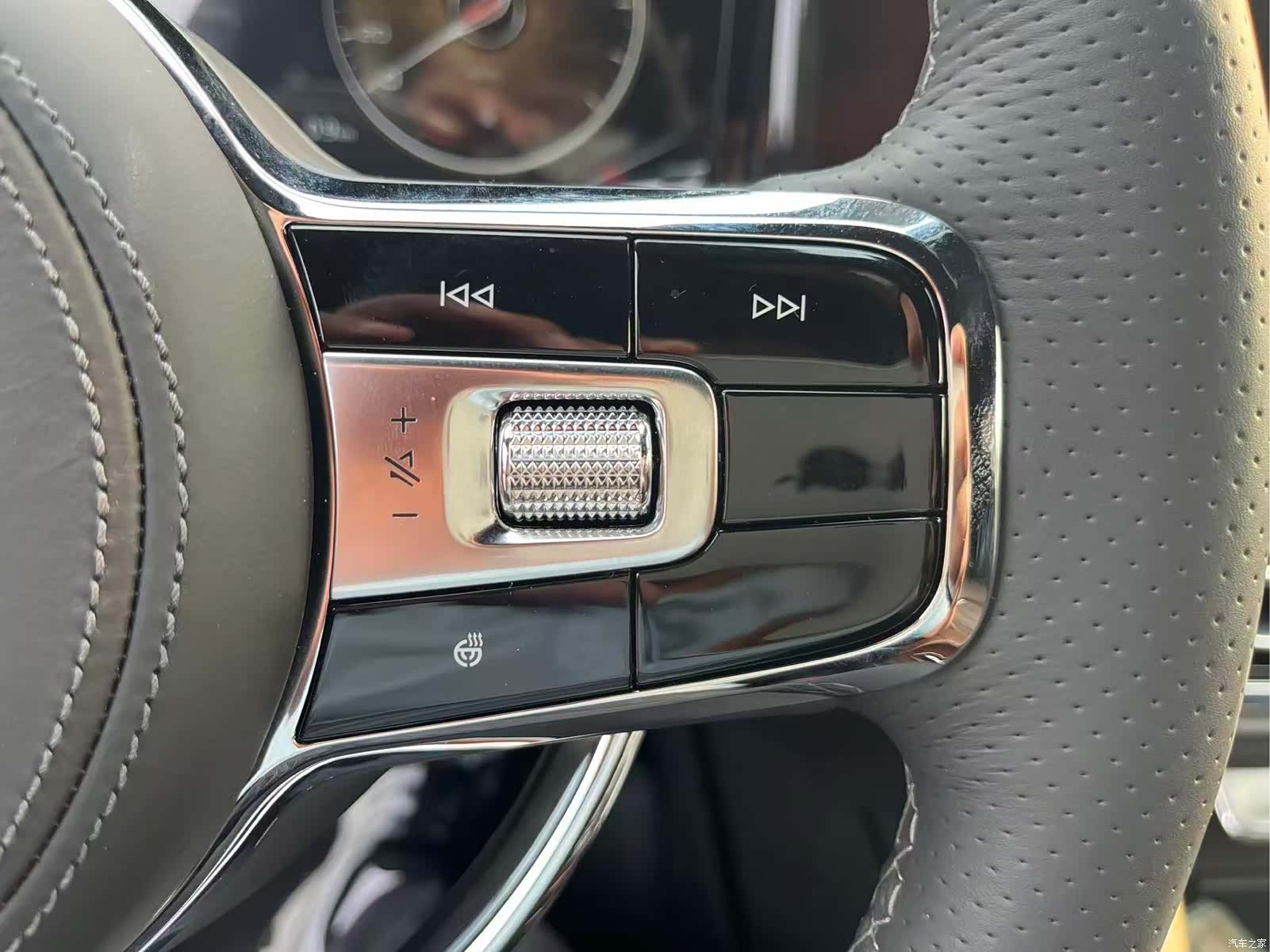 Hongqi 4, 2022 19