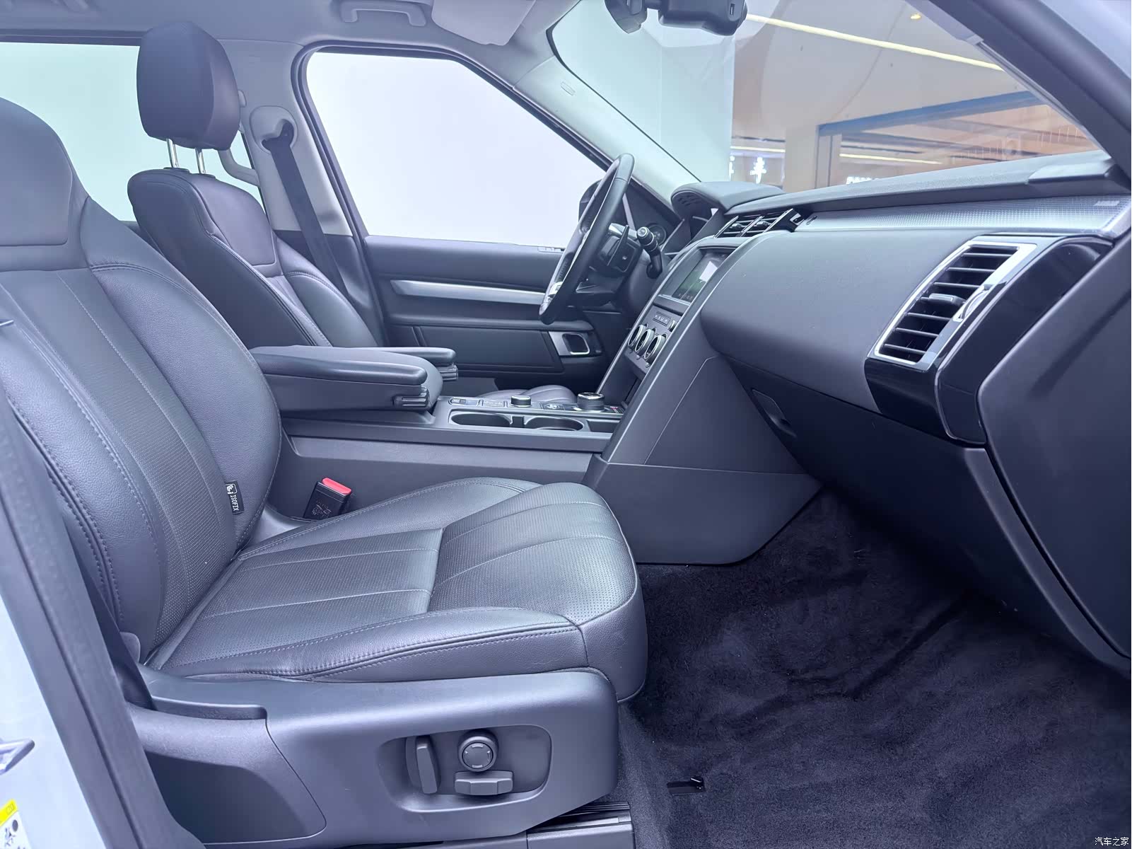 Land Rover Discovery, 2020 13