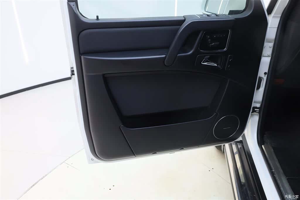 Mercedes-Benz G-Class, 2018 16