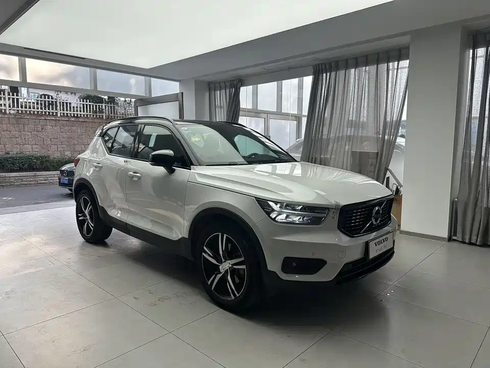 Volvo XC40