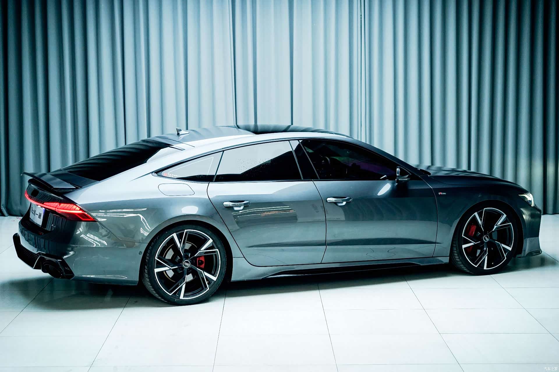 Audi A7, 2022 все фото