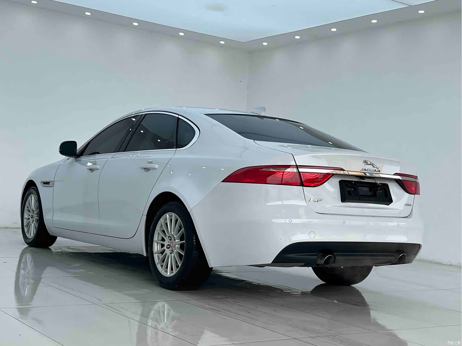 Jaguar XF, 2016 10