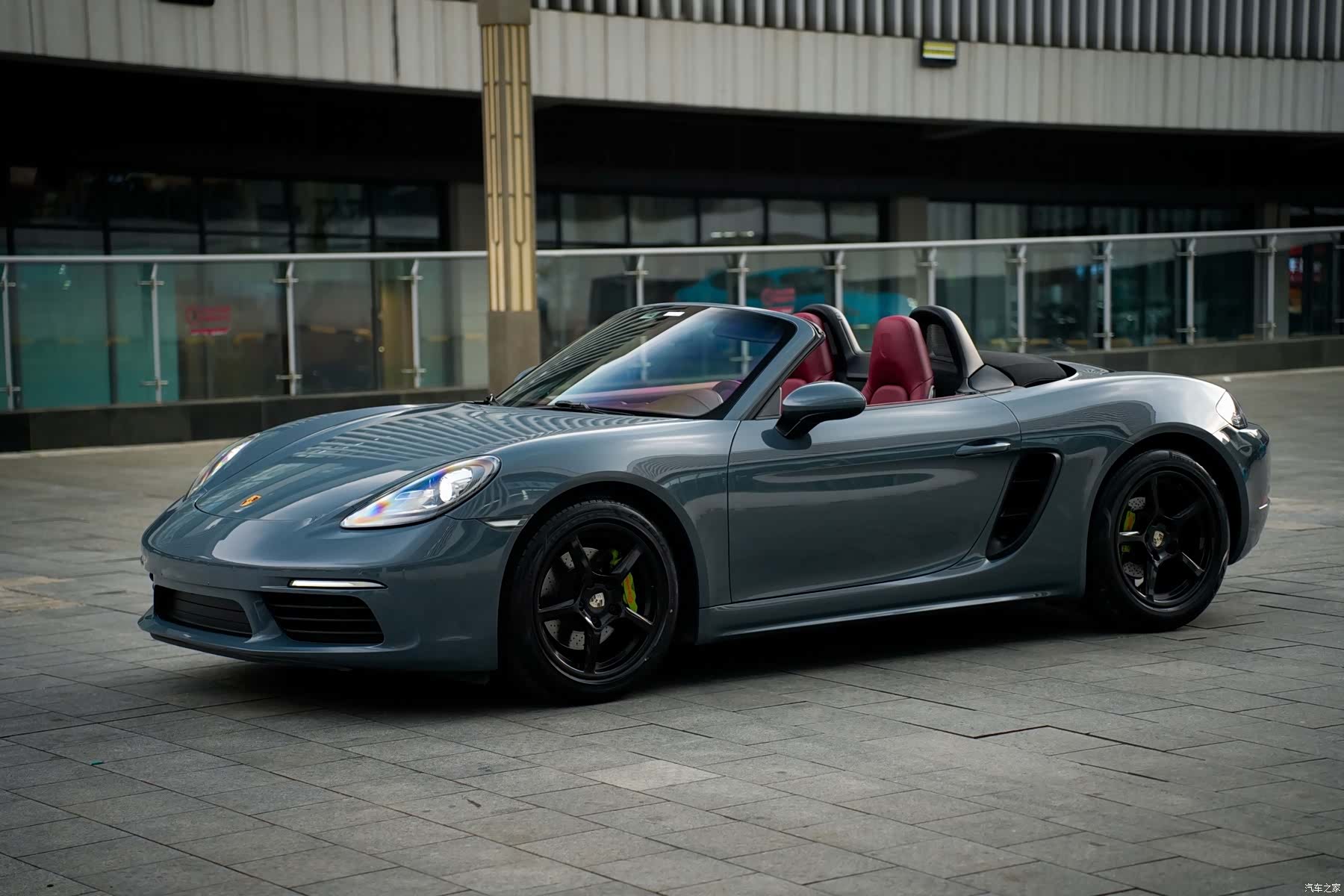 Porsche Boxster, 2016 1