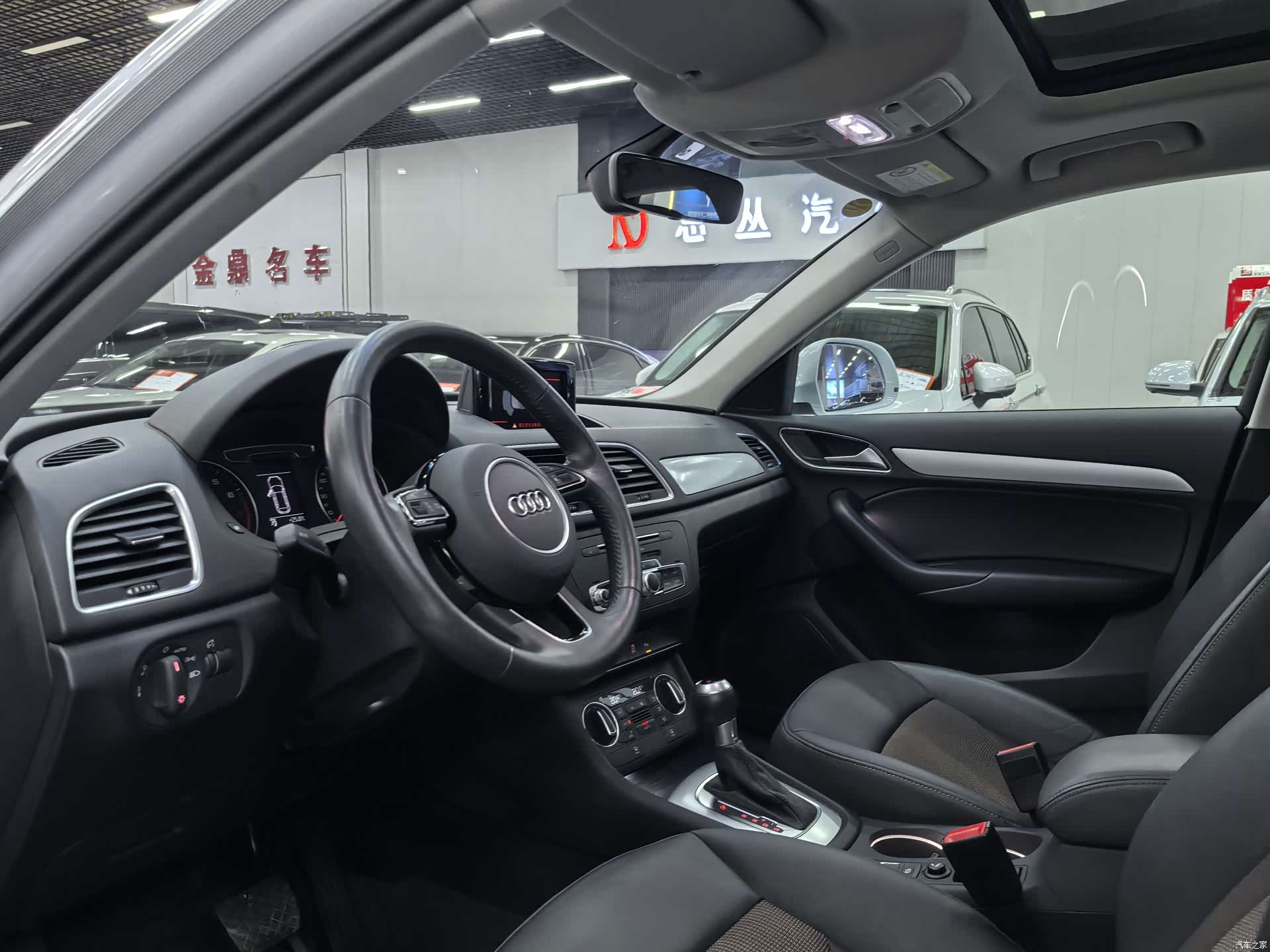 Audi Q3, 2019 11