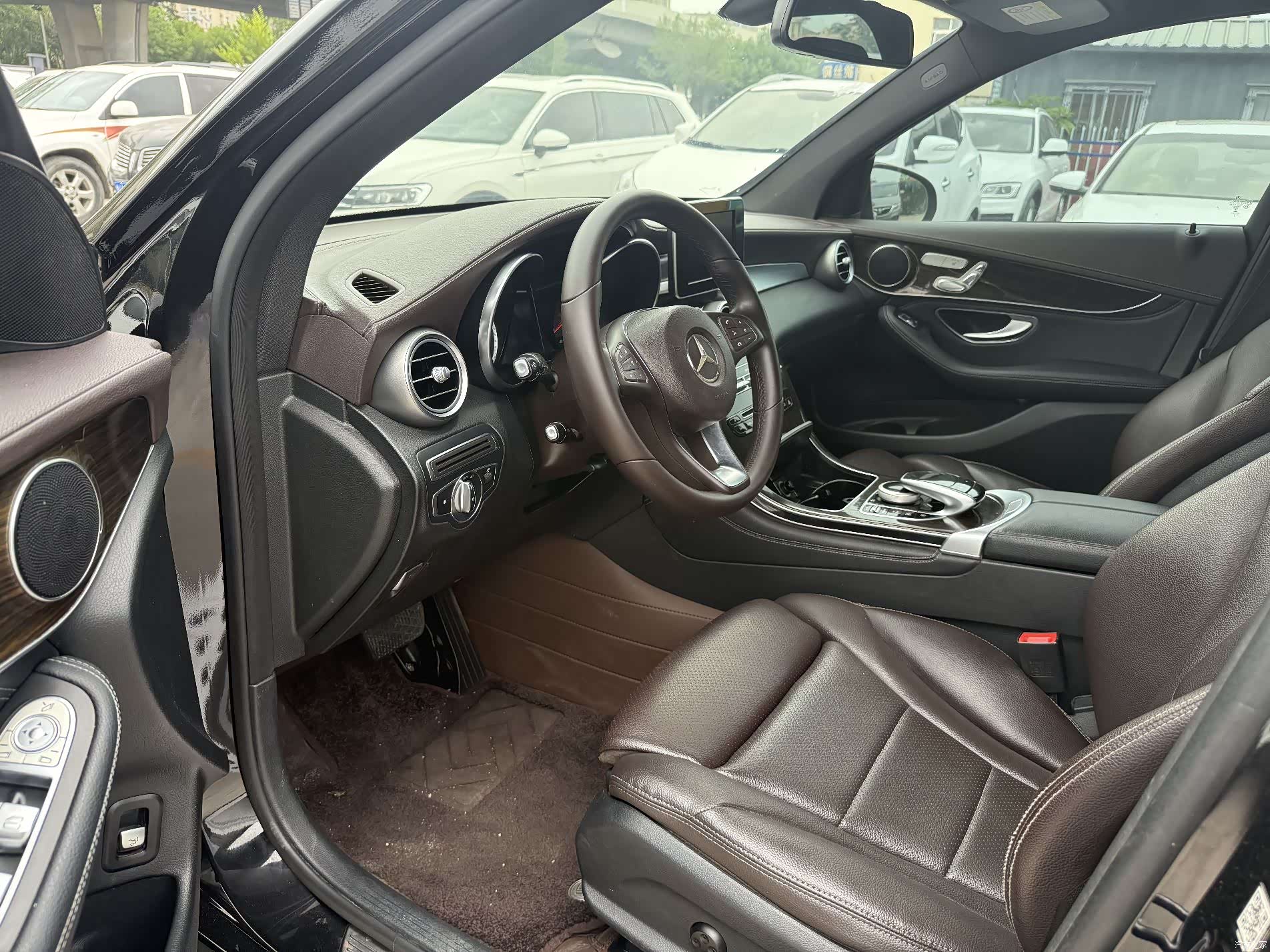 Mercedes-Benz GLC, 2017 3