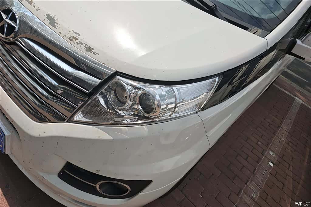JAC M5, 2015 4