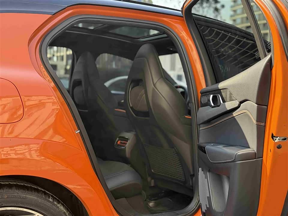 Lynk & Co 02 Hatchback