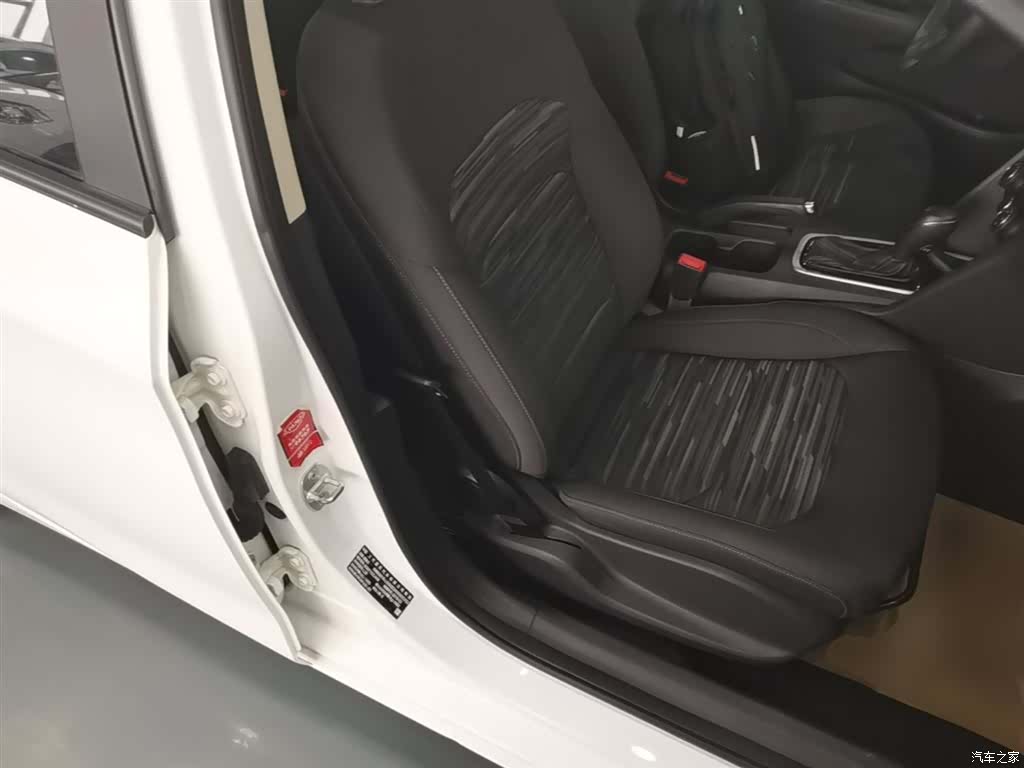Chevrolet 320, 2019 25