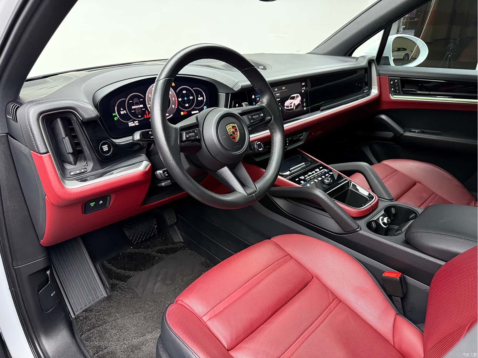 Porsche Cayenne, 2023 12