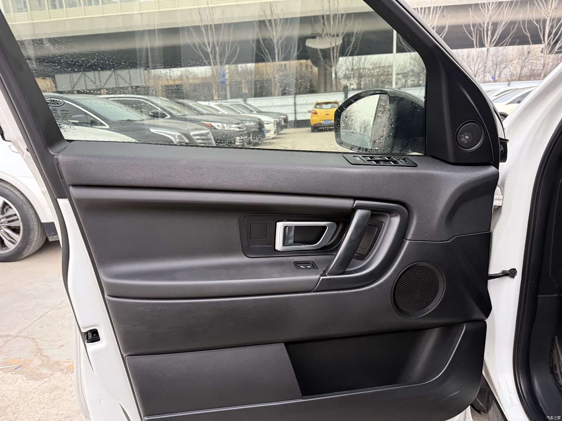 Land Rover Discovery, 2018 3