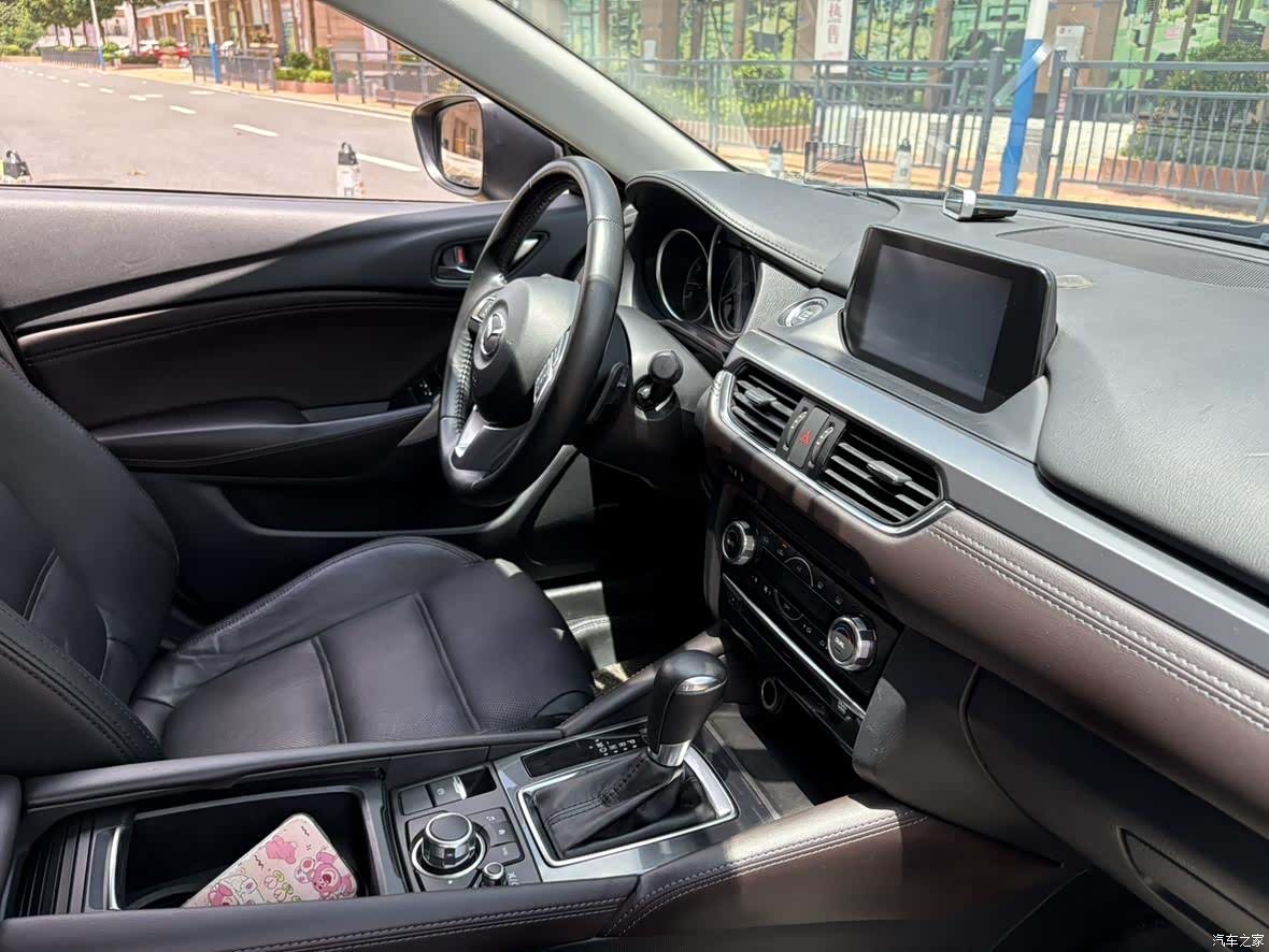 Mazda Atenza, 2017 9