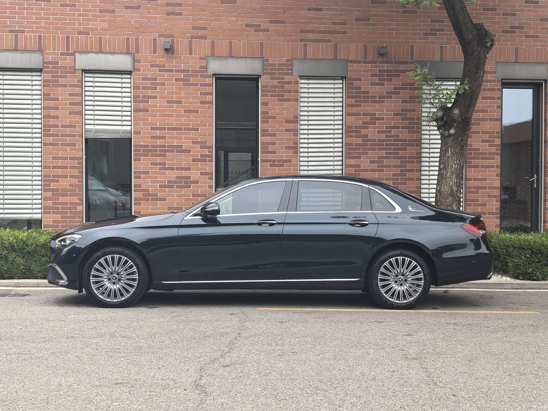 Mercedes-Benz E-Class, 2023 2