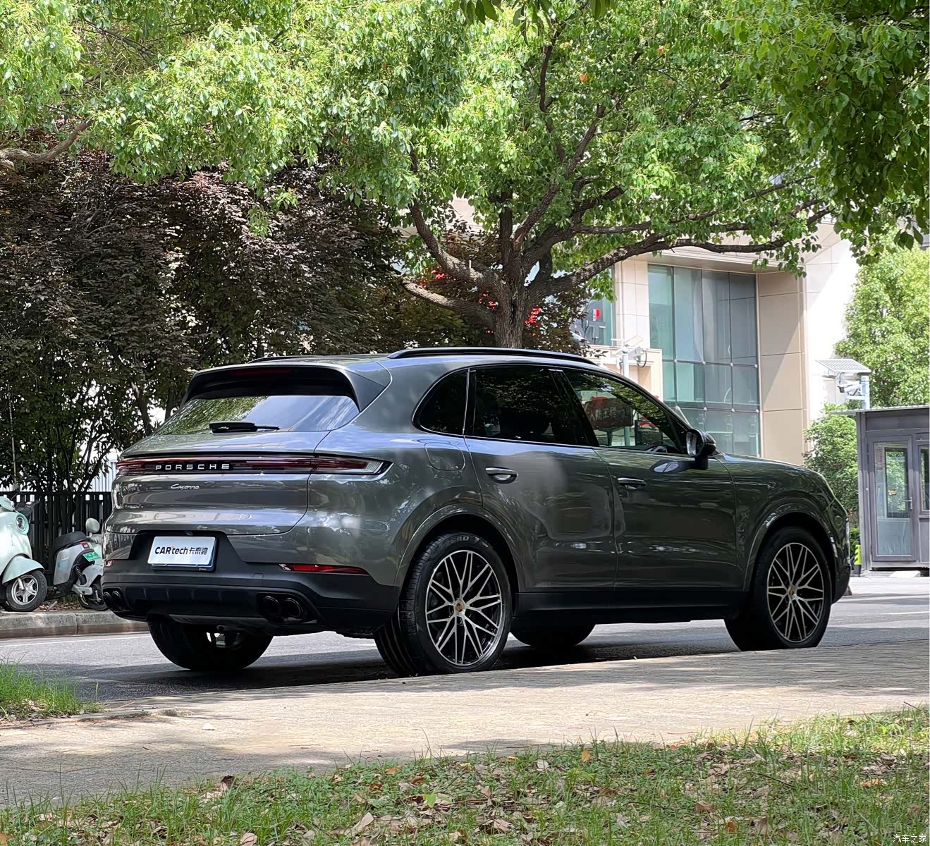 Porsche Cayenne, 2025 все фото