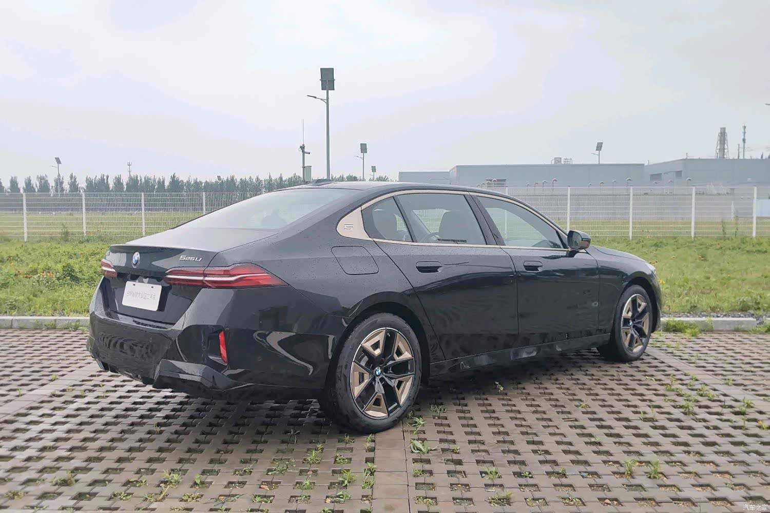 BMW 5 Series, 2026 9