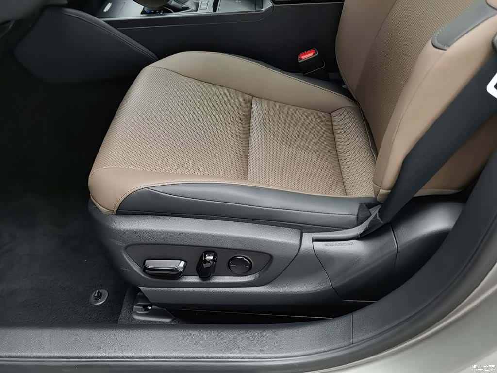 Lexus ES, 2024 20
