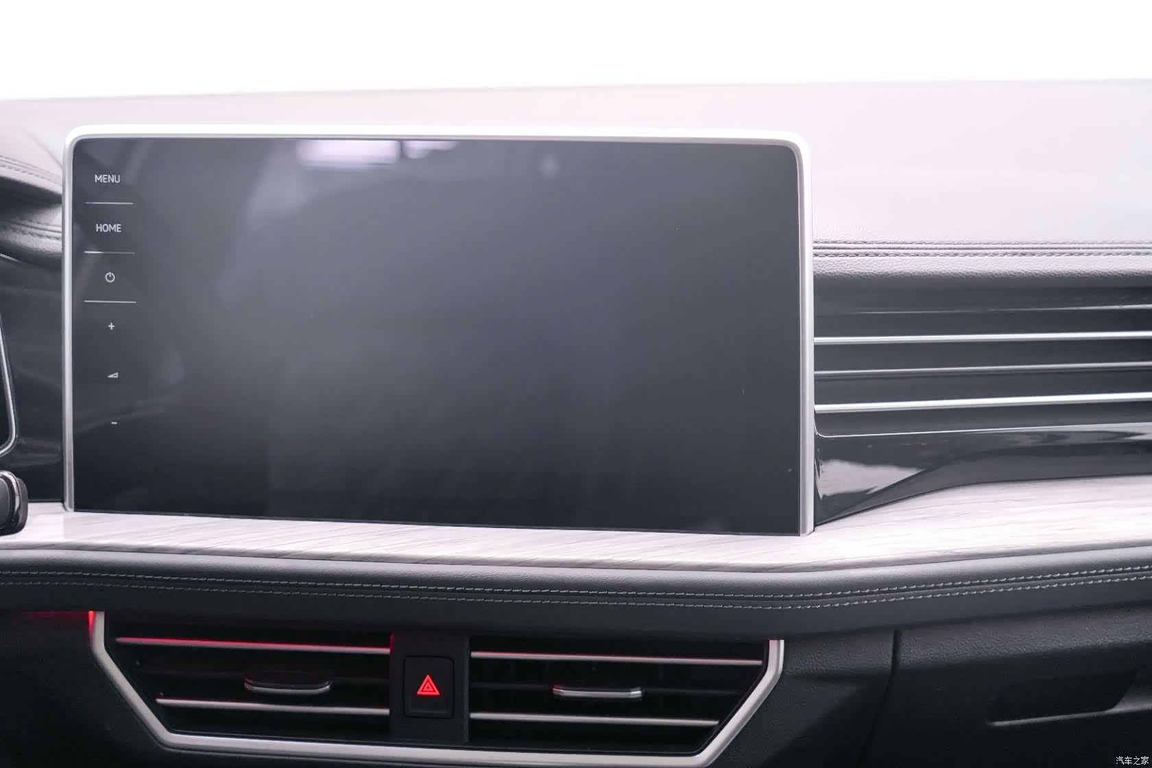 Volkswagen Sagitar, 2022 16