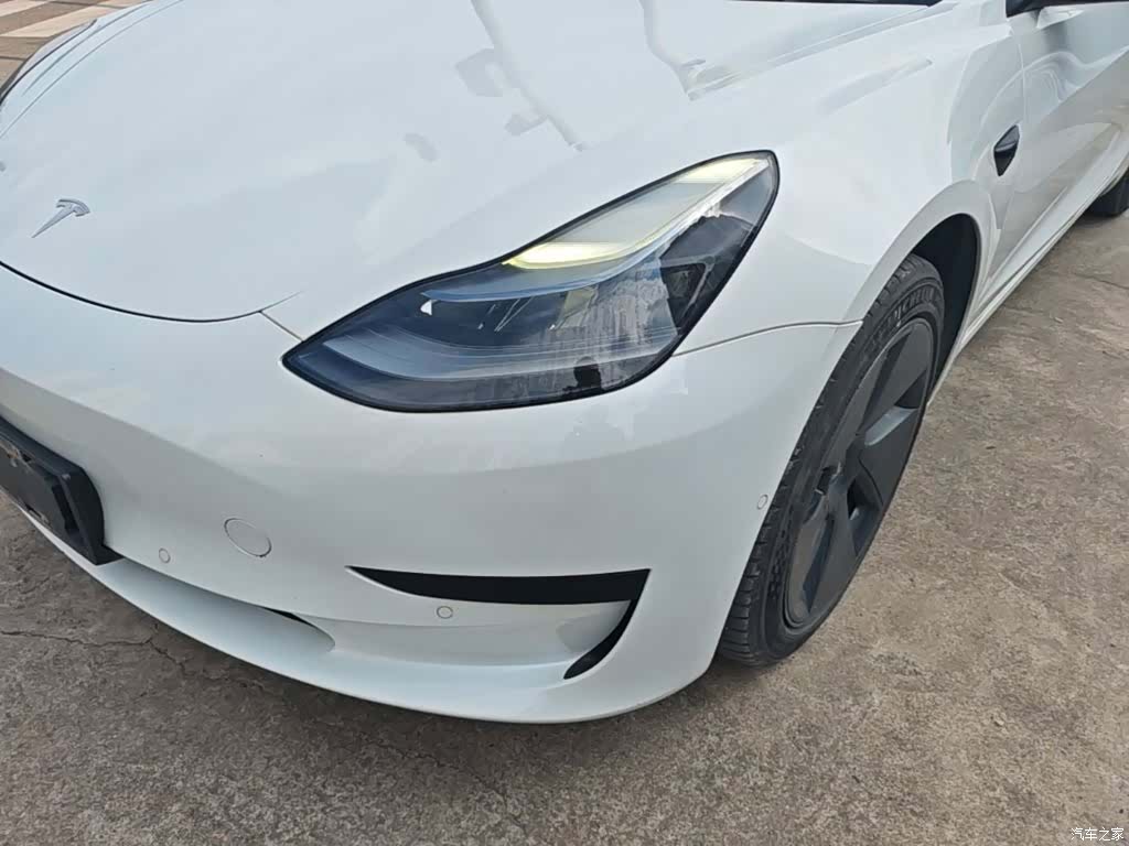 Tesla Model 3, 2021 24
