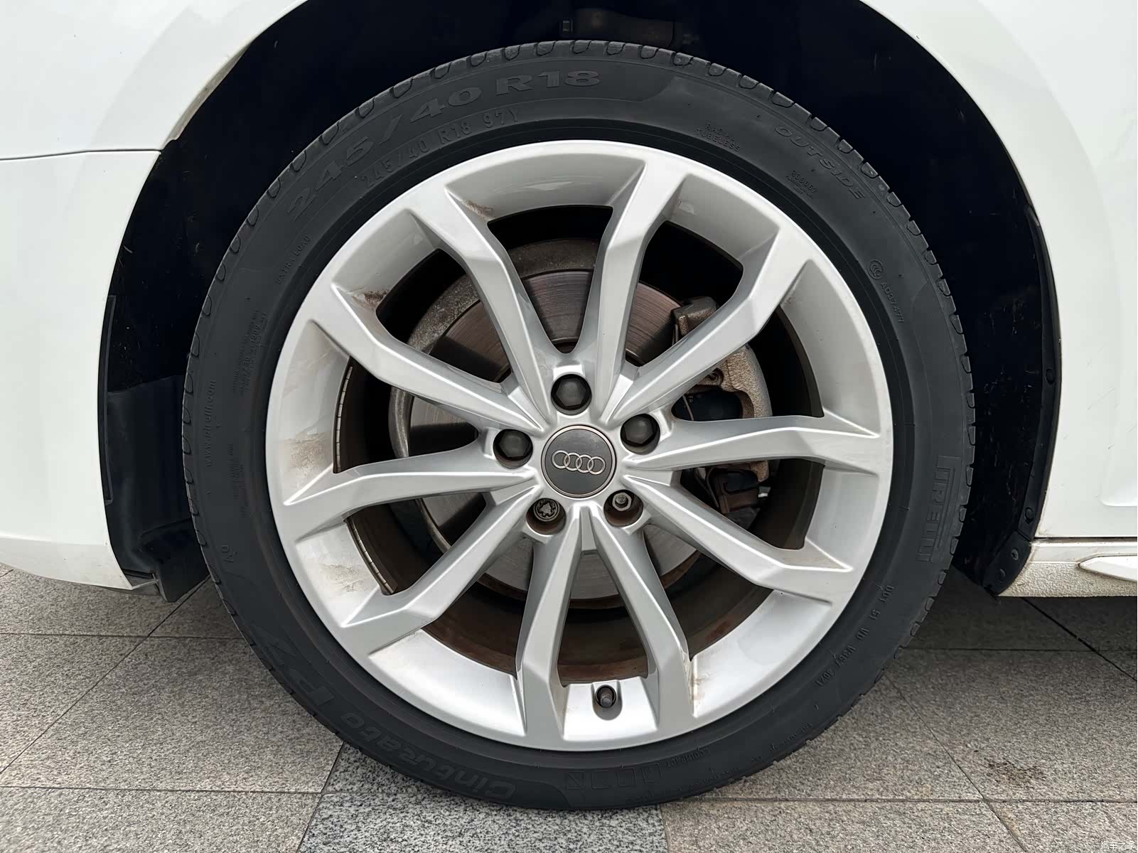 Audi A4L, 2018 29