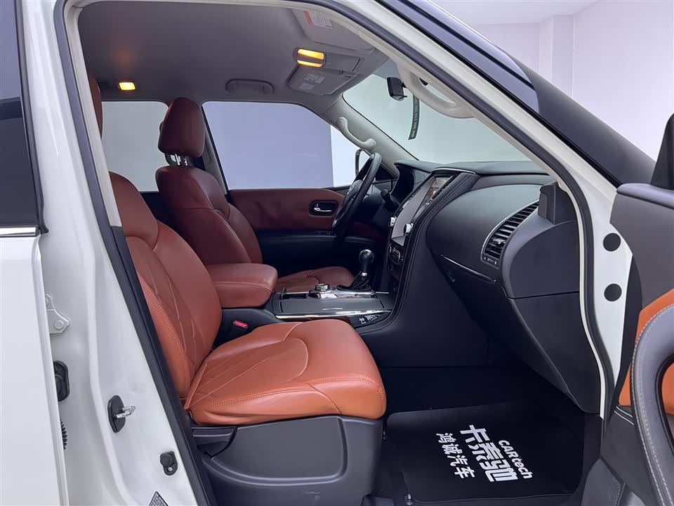 Nissan Toure