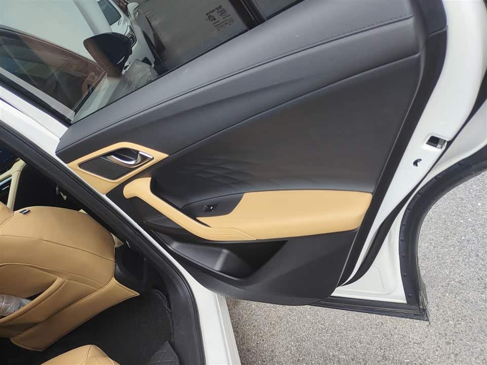 Roewe RX5 Roewe RX5