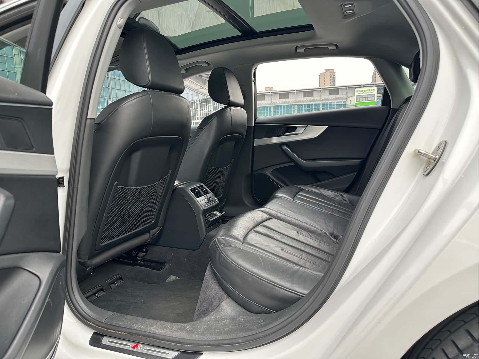 Audi A4L, 2018 20