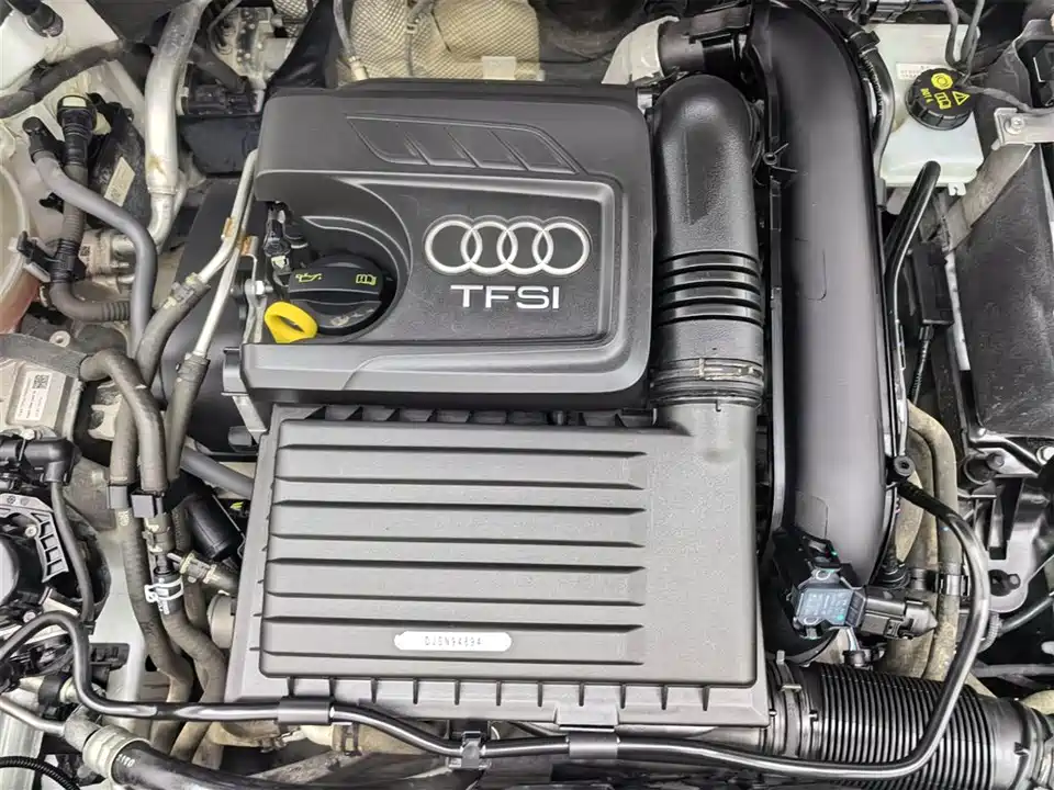 Audi Q2L Audi Q2L
