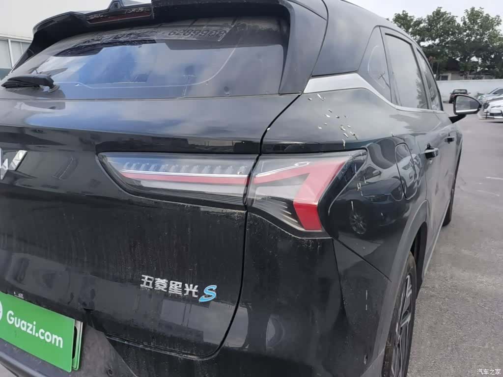 Wuling Starlight, 2025 8