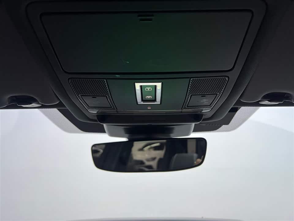 Land Rover Discover sports