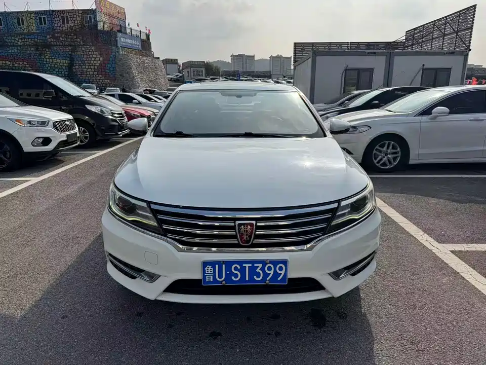 Roewe i6