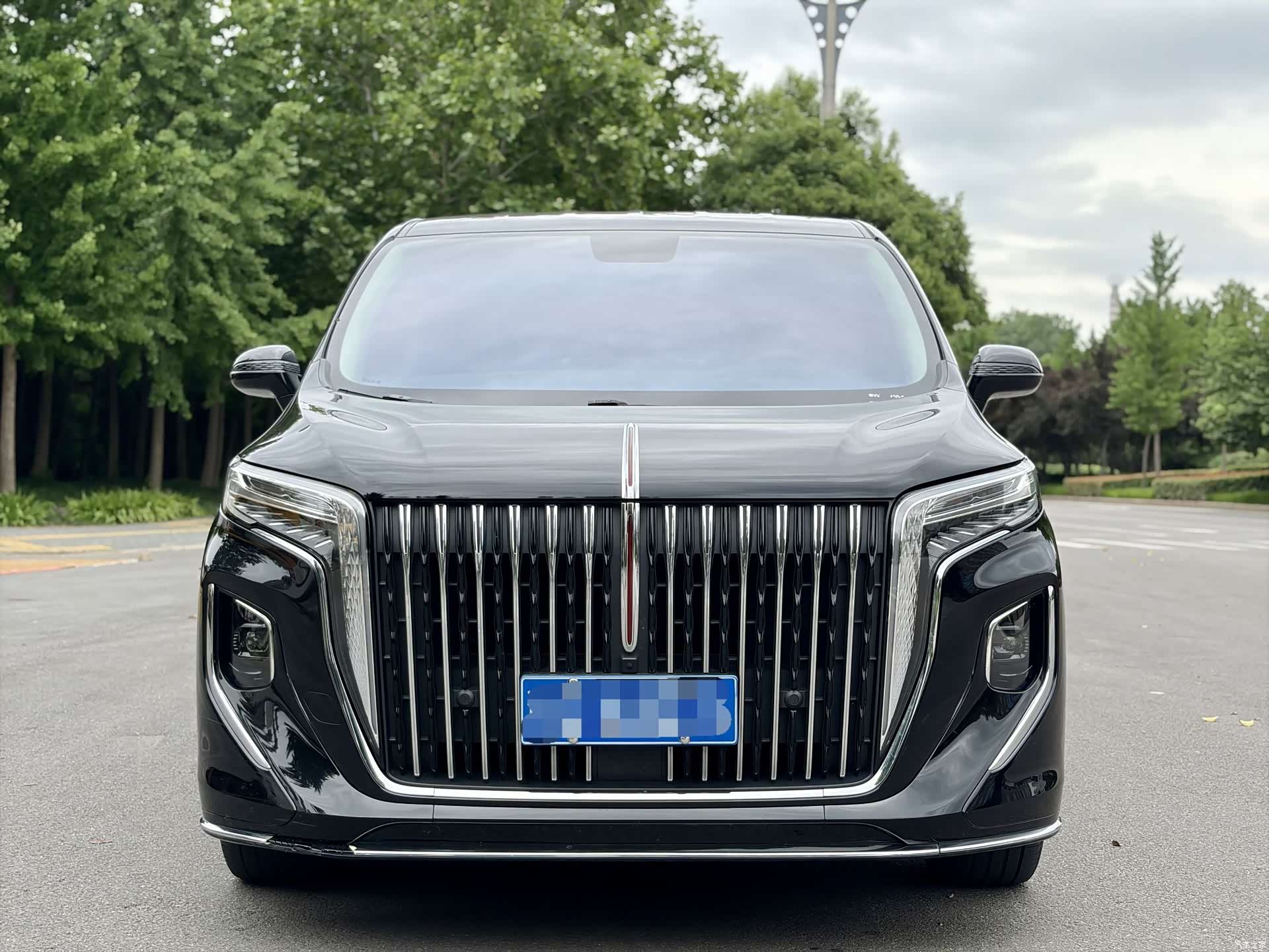 Hongqi HQ9, 2023 2