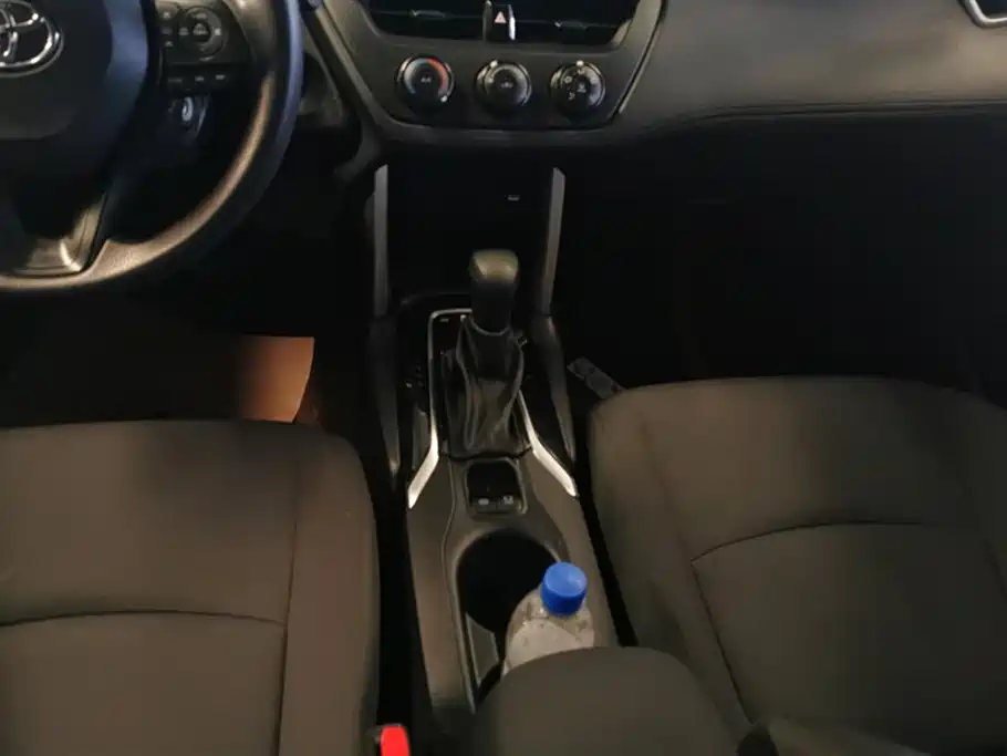 Toyota Corolla Sharp amplifier